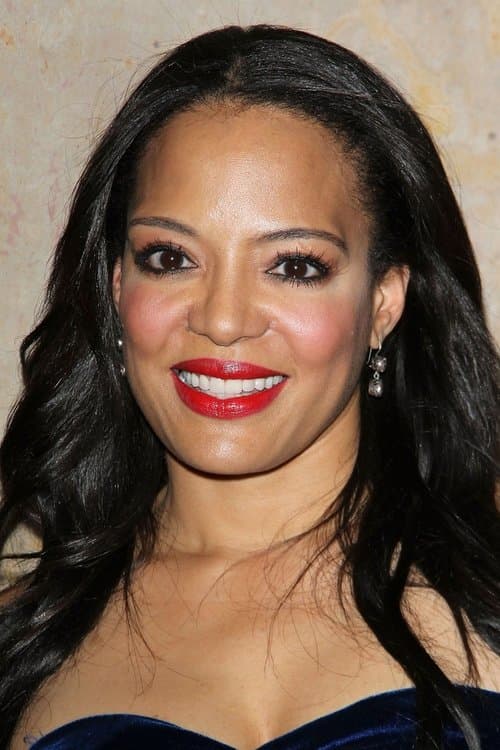 Luna Lauren Vélez